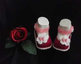 Baby shoes knitted "Viola"