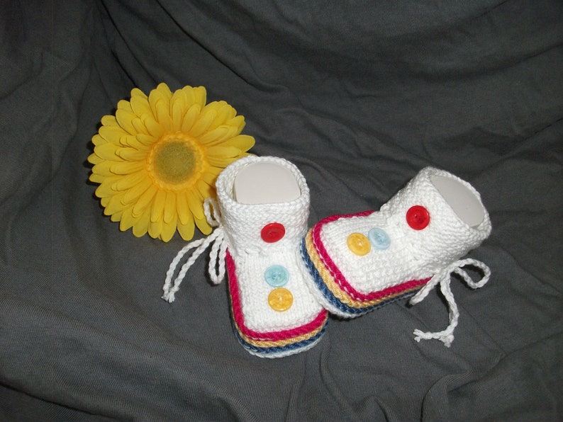 gestrickte Babyschühchen Tausendsassa Bild 1