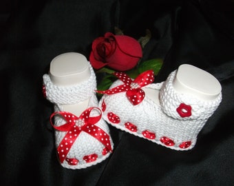 Baby shoes knitted, baby socks *dots*