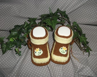 Baby shoes knitted "Frog King-5"