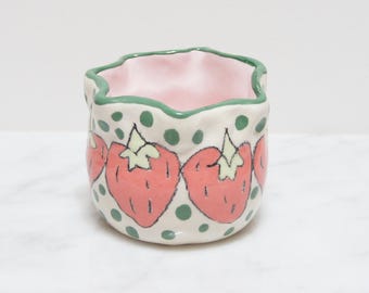 Spectacular Strawberries! Clay Pot Decorative Collectible Planter