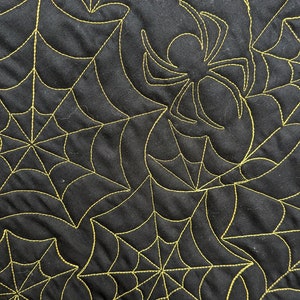 Available now: Spooky Halloween quilt, generous throw size image 6
