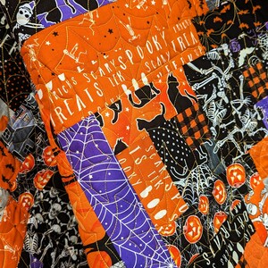 Available now: Spooky Halloween quilt, generous throw size image 7