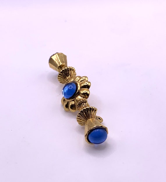 Vintage gold tone and blue cabochon bar brooch vi… - image 6