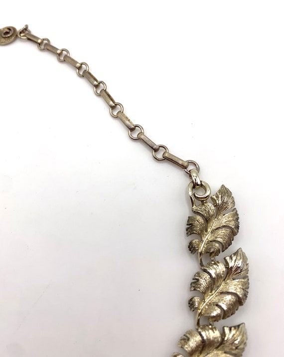 Vintage Lisner leaf link necklace silver tone - image 2