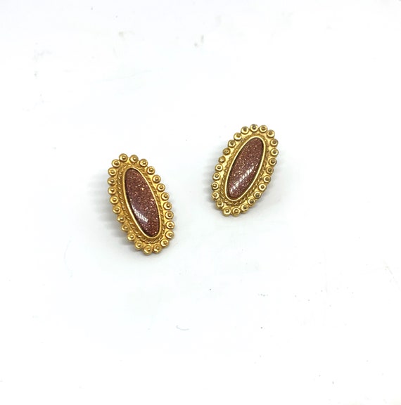 Vintage long oval goldstone clip on earrings - image 1