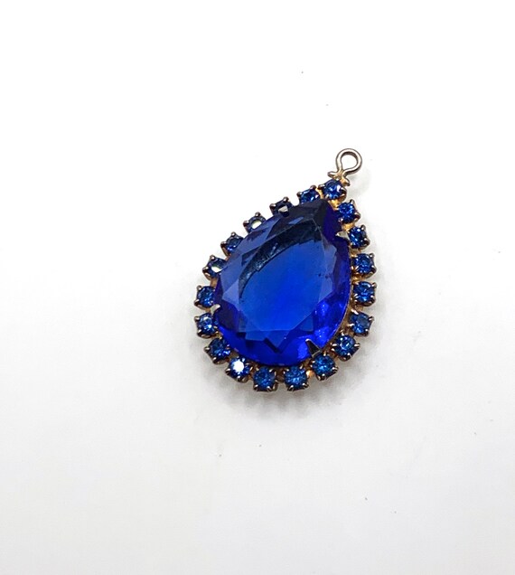 Vintage large tear drop blue rhinestone pendant - image 3