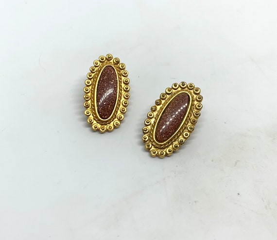 Vintage long oval goldstone clip on earrings - image 9