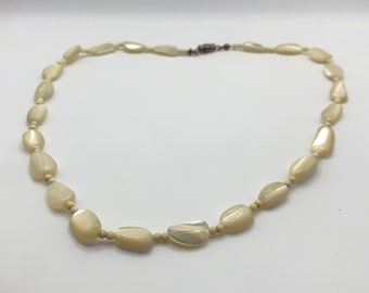 Vintage Mother of Pearl Mop beaded necklace 18 inch