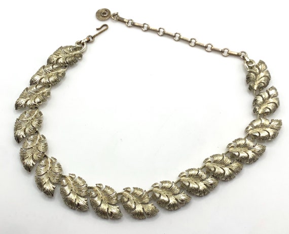 Vintage Lisner leaf link necklace silver tone - image 3