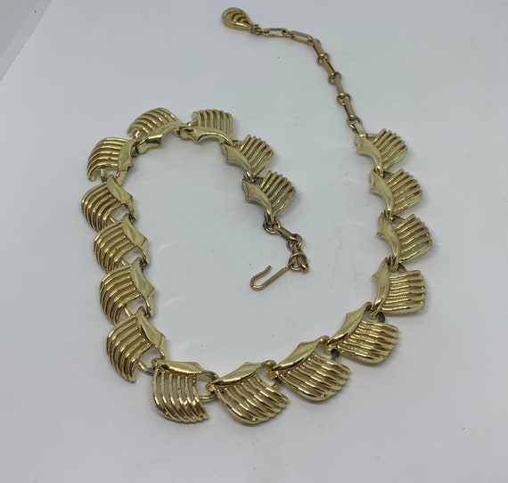 Vintage Coro gold tone statement bib necklace - image 4