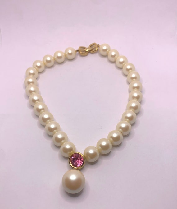 Vintage Givenchy Large Faux pearl and pink rhines… - image 6