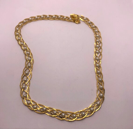 Vintage Avon gold tone braided pearl necklace 19 … - image 7