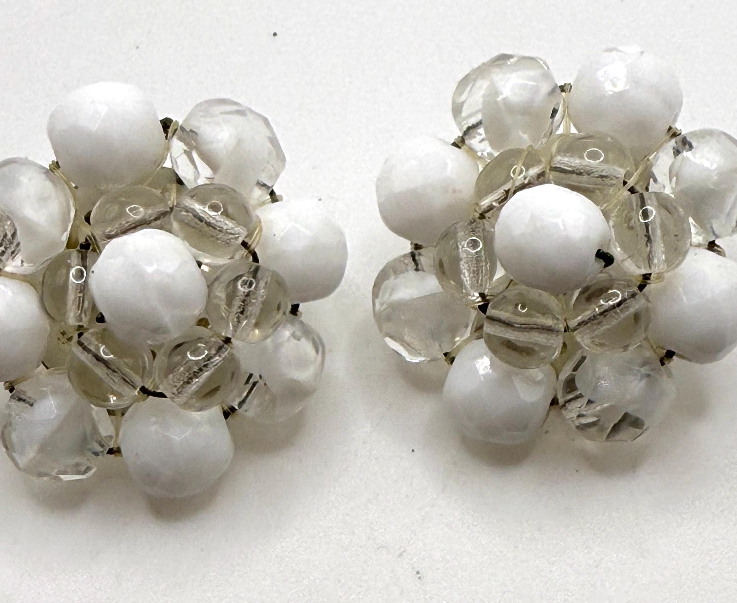Boucles D'oreilles Vintage Clips - Perle Blanche Et Cristaux, état Impeccable, Modèle 1838