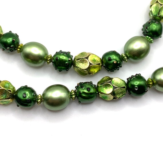 Vintage green faux pearl iridescent beaded two st… - image 5
