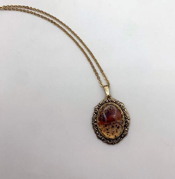 Vintage gold tone oval Montana Agate pendant neck… - image 6