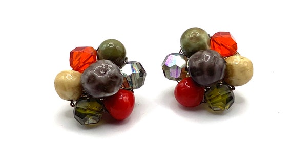 Vintage Vogue beaded cluster clip on earrings oli… - image 1