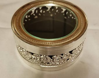 Round silver plated glass lid trinket ring box