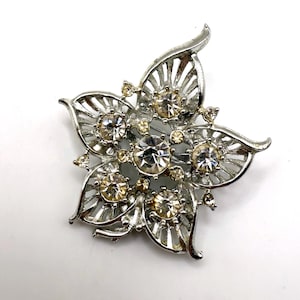 vintage silver tone and clear rhinestone flower brooch