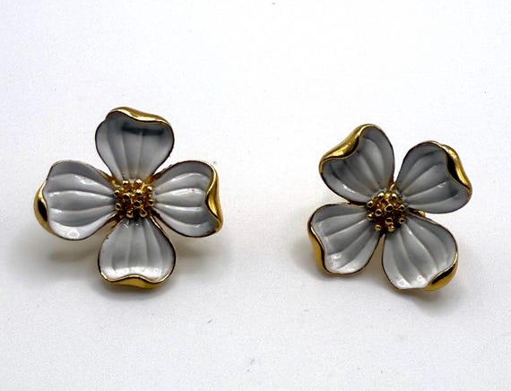 Vintage Gold and White Trifari Dogwood Flower Clip on Earrings