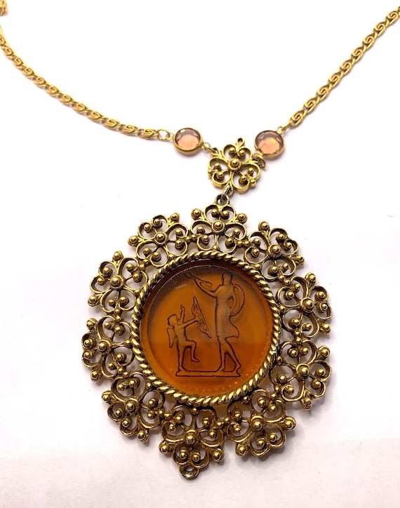 Vintage Cupid Venus Godlette Intaglio Glass Cameo Necklace Gold 