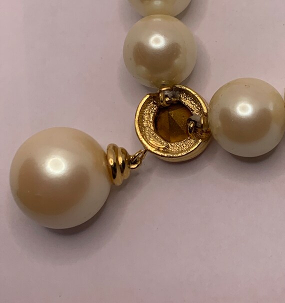 Vintage Givenchy Large Faux pearl and pink rhines… - image 4