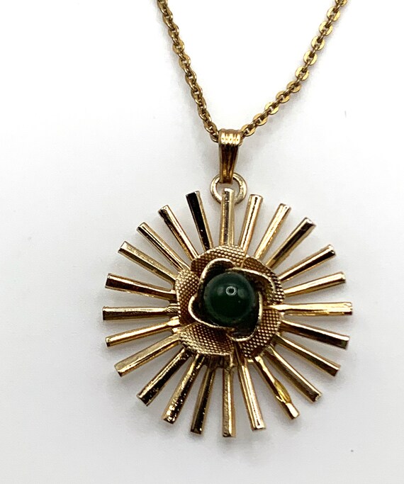 Vintage gold plated and green Jade starburst desi… - image 3