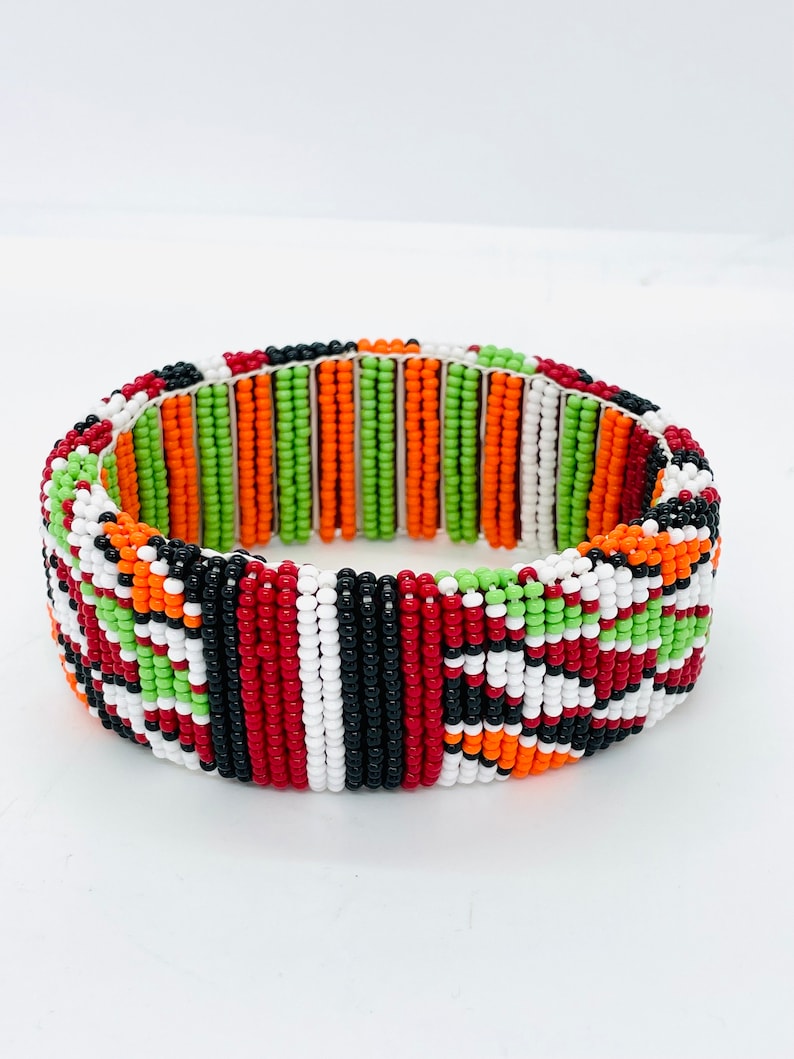 Brazalete masai de Kenia hecho a mano/pulsera con cuentas/brazalete de cuentas unisex/pulseras boho/brazalete tribal maasai/joyería masai para mujeres/brazalete auténtico. Pattern/G