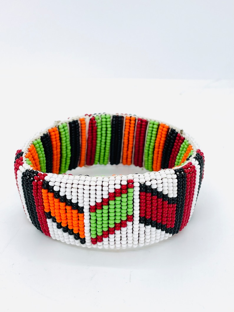 Brazalete masai de Kenia hecho a mano/pulsera con cuentas/brazalete de cuentas unisex/pulseras boho/brazalete tribal maasai/joyería masai para mujeres/brazalete auténtico. Pattern/F
