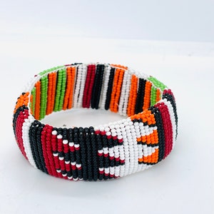 Brazalete masai de Kenia hecho a mano/pulsera con cuentas/brazalete de cuentas unisex/pulseras boho/brazalete tribal maasai/joyería masai para mujeres/brazalete auténtico. Pattern/C