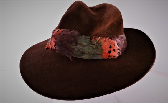 VINTAGE BETMAR Wool Felt Hat with Original Hatbox - Gem display picture 2
