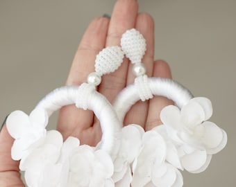 For the bride Floral Earrings Wedding white flower Earrings Hoop Earrings Boho earrings silk  Round earring Bridesmaid earrings wholesale