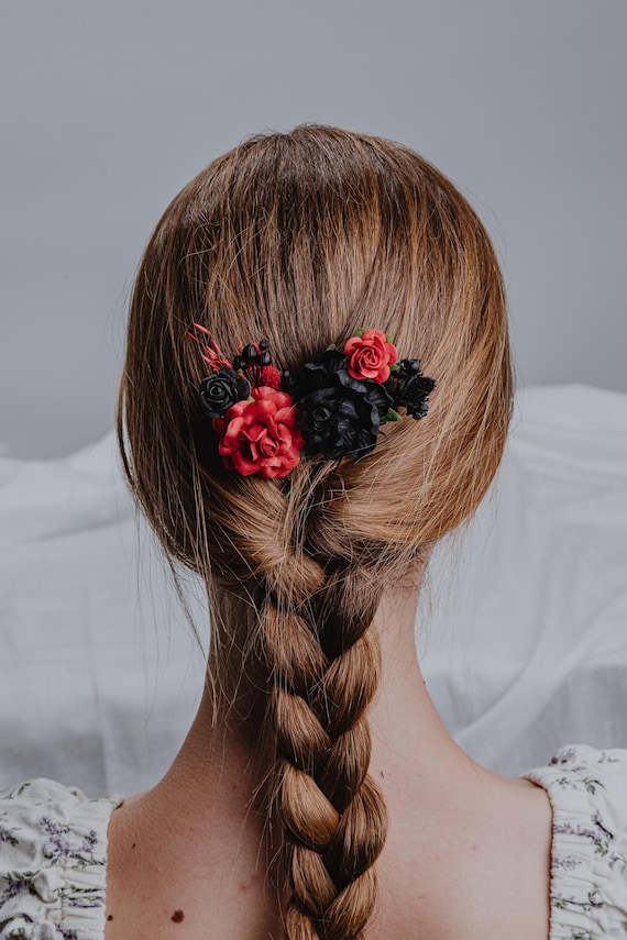 Black and Red Rose Hair Pins/gothic Bridal Hairpiece/dark  display picture 3