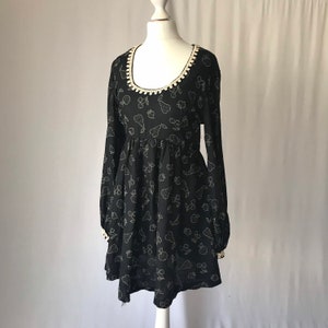 Adorable Vintage 60s 70s Black & White Mini Dress with Fruits Print - Small - Pom pom trim - Mod Psych Boho Hippie