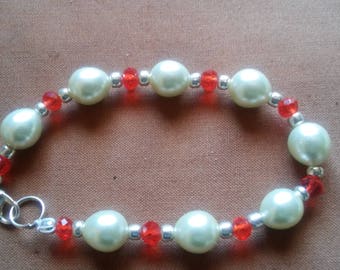 Parels en rode kristallen kralen armband