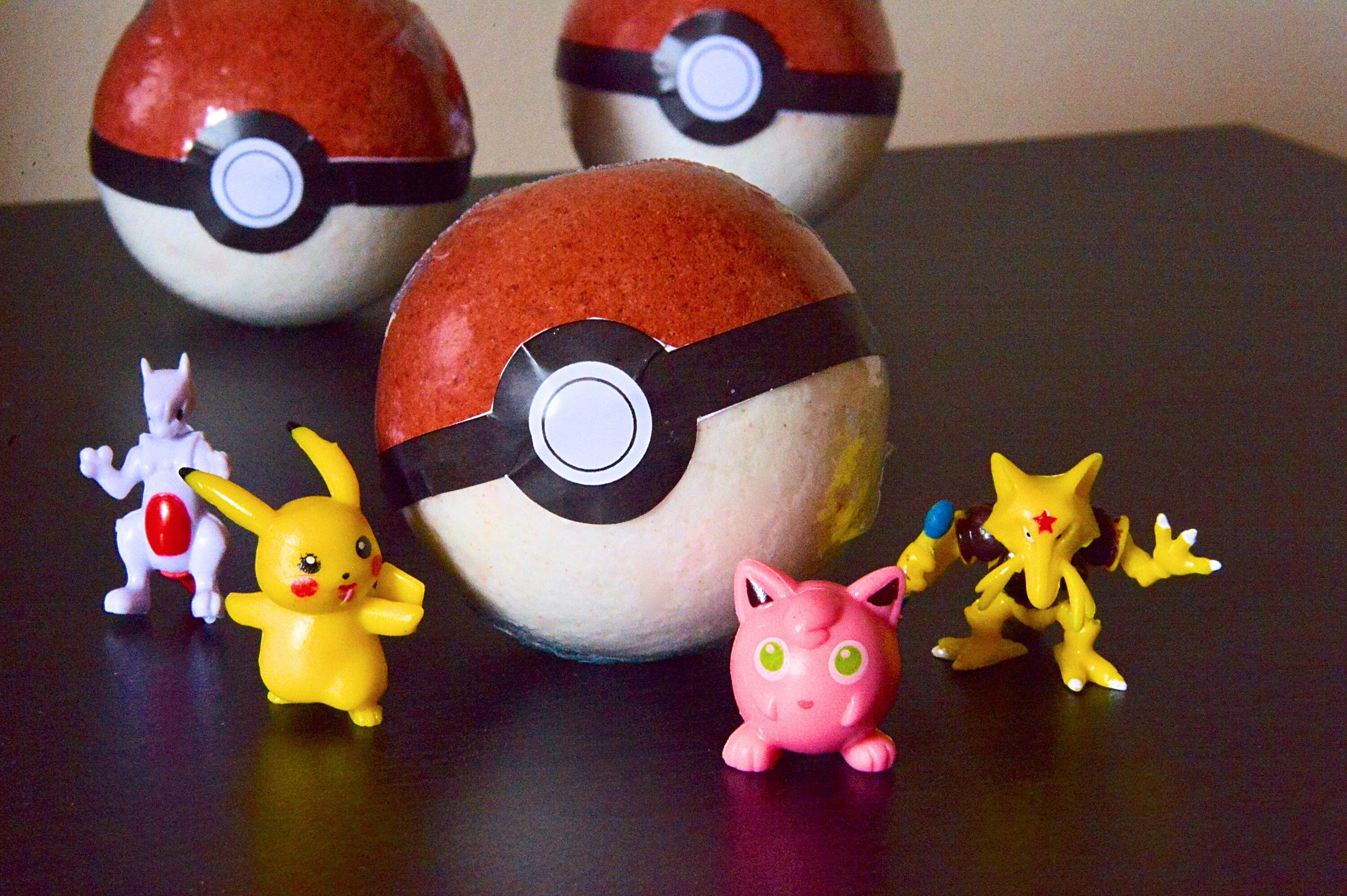 Pokeball Pokemon Bath Bomb Toy Inside / Pokeball Bath Bomb Etsy