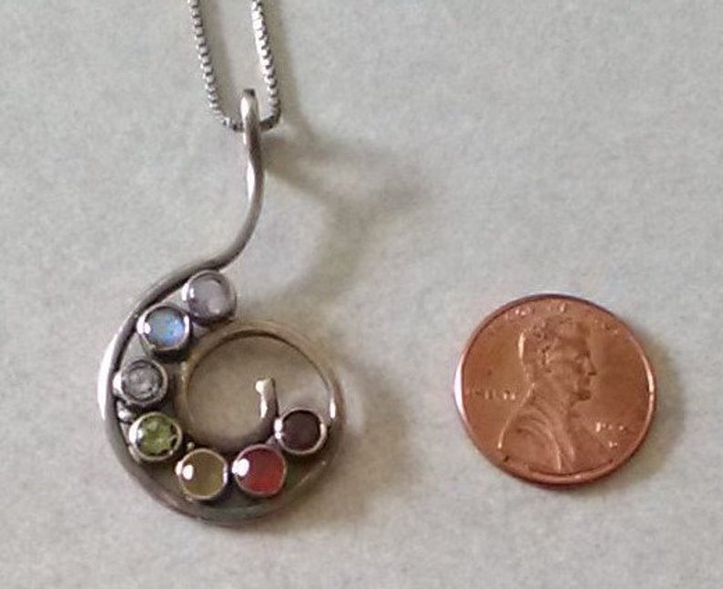 and Swirled Design Vintage Sterling Silver Chain and Sterling Silver Necklace Pendant With Seven Semi-Precious Stones of Various Colors
