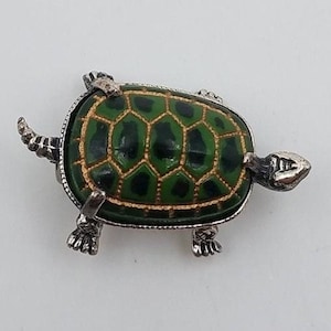 Vintage kleine Beaucraft (van Providence, Rhode Island) sterlingzilver, email en goudkleurige 3D-schildpadbroche