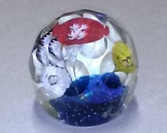 Vintage Murano (Italy) Art Glass Paperweight, With Internal Trumpet Flowers and With Faceted and Bulliconte Glass, in Fratelli Toso Style