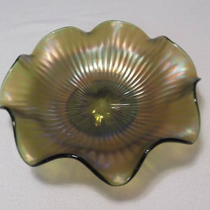 Early Twentieth Century Green Carnival Glass Bowl With Ruffled Edges, Made by Northwood Glass Company