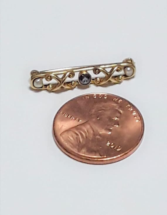 Vintage 14k Yellow Gold, Blue Sapphire, and Seed … - image 2