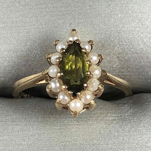 14k Yellow Gold, Marquise-Shaped Green Peridot, and White Seed Pearls Victorian Style Ring
