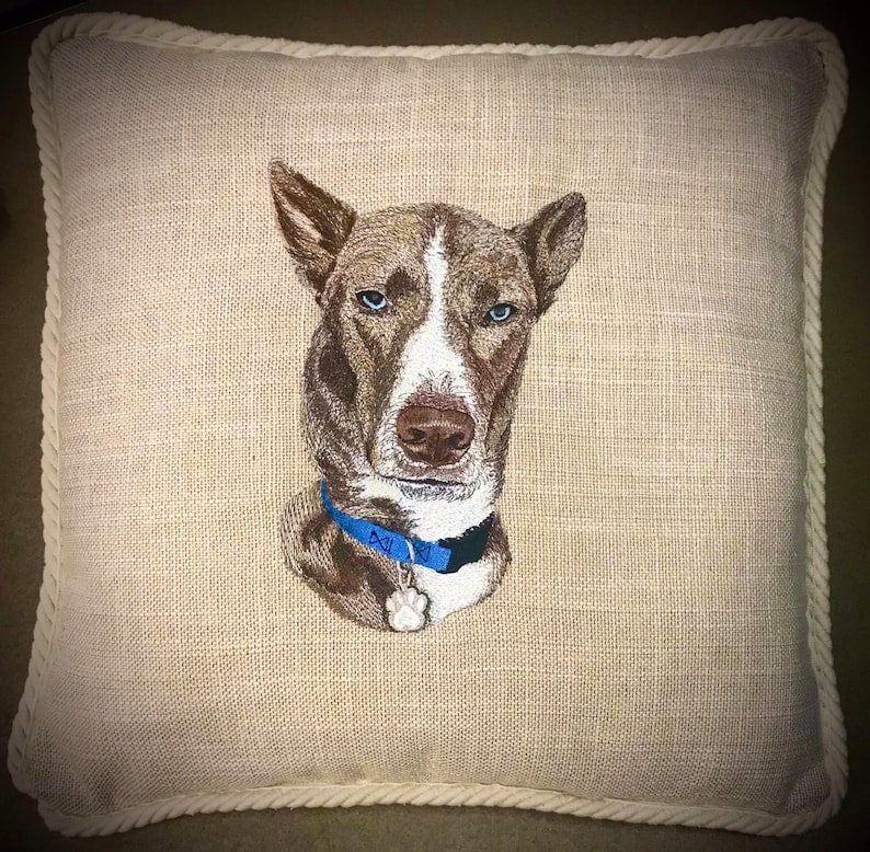 Made to Order, Custom Embroidered Pet Portrait Pillow Bild 7