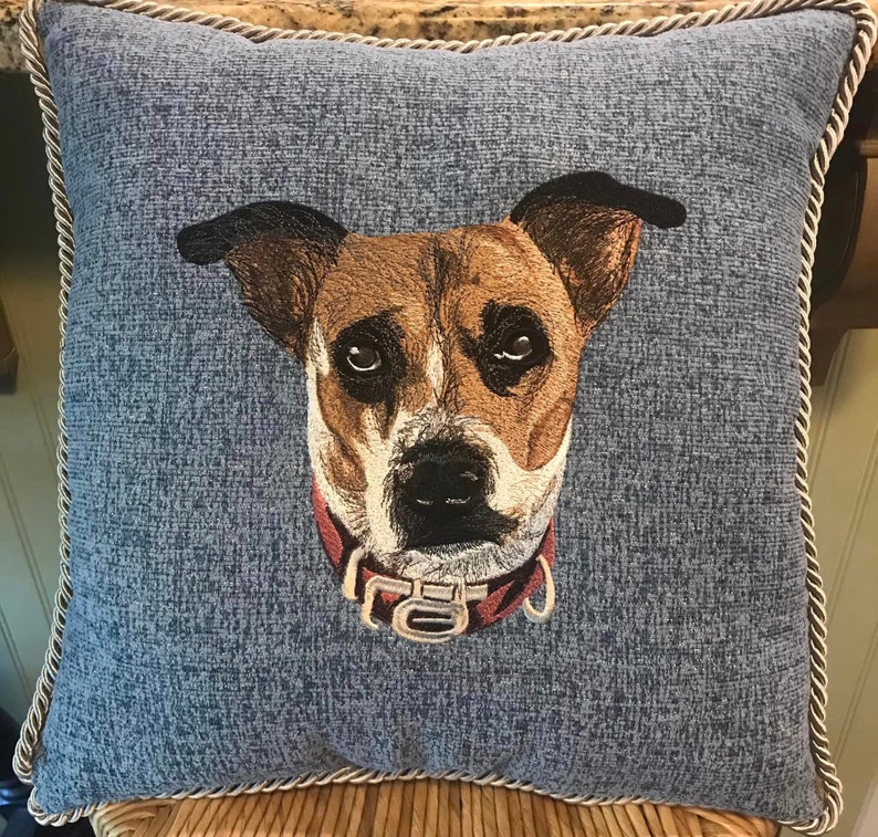 Made to Order, Custom Embroidered Pet Portrait Pillow Bild 9