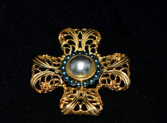 VINTAGE PEARL BIG PIN CHOCOLATE BROWN VINTAGE PEARL BIG PIN CHOCOLATE BROWN
