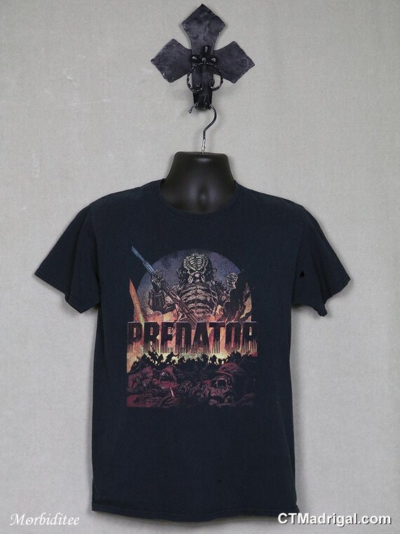 Predator shirt, horror movie tshirt, vintage rare Sc… Gem