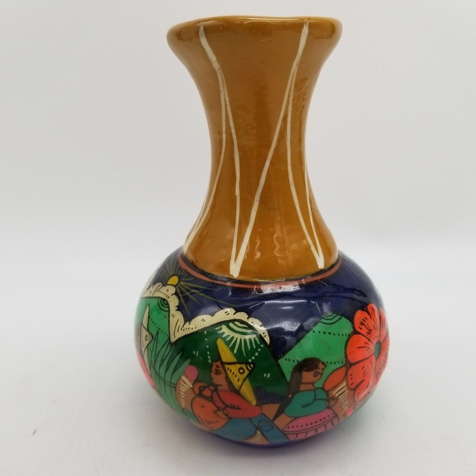 人気急上昇 青瓷 華瓶 台座付き plazaseminuevos.com.mx