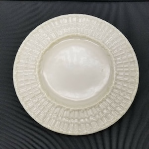 Belleek Tridacna Yellow Bread Plate 6-1/4&quot;  5th/2nd Green Mark 1955-65