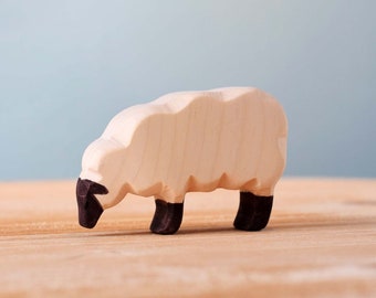 Wooden Sheep Eating, Montessori toys, Waldorf toys