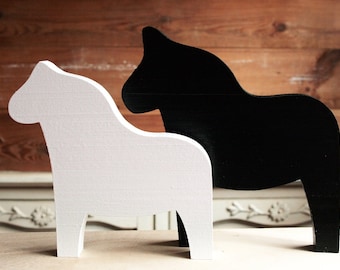 Dala Horse Set of 2, Swedish Decor, Swedish Gifts, Horse Figurines, Scandinavian Decor, Swedish Christmas, Nordic Christmas, wooden horse